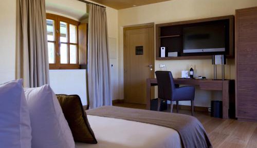 Superior Twin Room with Spa Access 