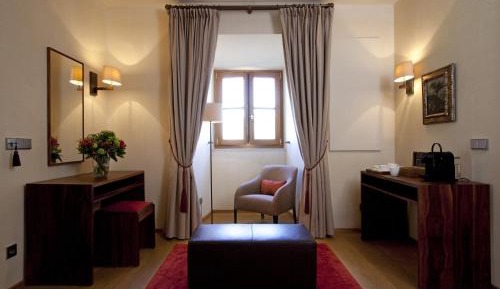 Junior Suite with Spa Access