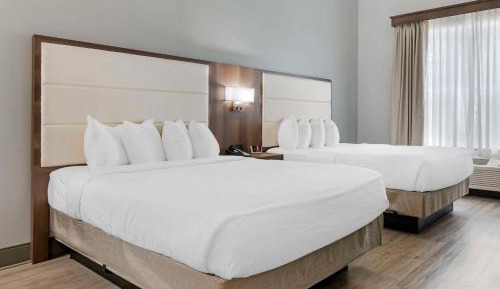 Queen Room with Two Queen Beds - Disability Access/Bath Tub