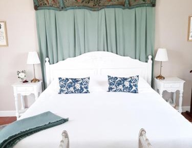 Double Room with Pool View