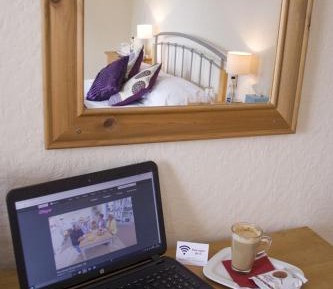 Large Double Room En Suite