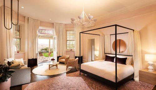 Homestead Signature Suite