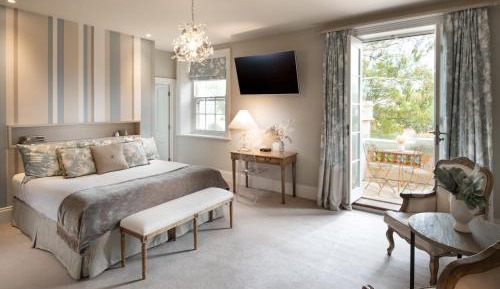 Homestead Deluxe Room