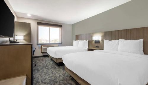 Queen Beds Room with Two Queen Beds - Non-Smoking