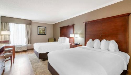 Queen Room with Two Queen Beds - Non-Smoking