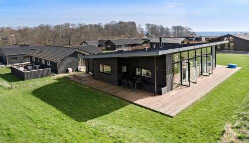 Three-Bedroom Vacation Home 
