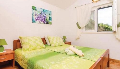 Two-Bedroom Apartment with Terrace and Sea View