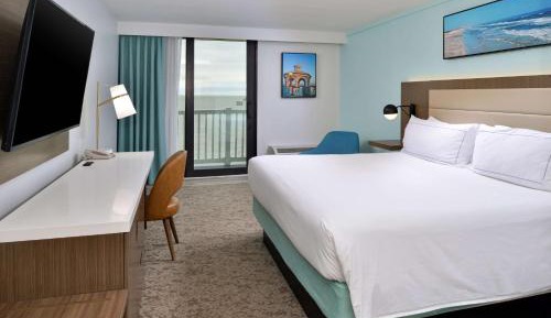 Premium King Room with Bay View - Higher Floor