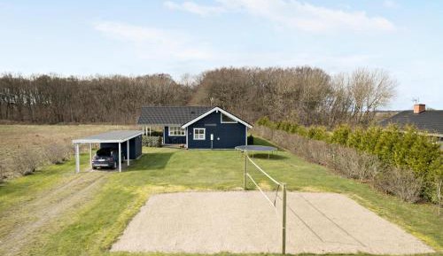 Three-Bedroom Vacation Home 