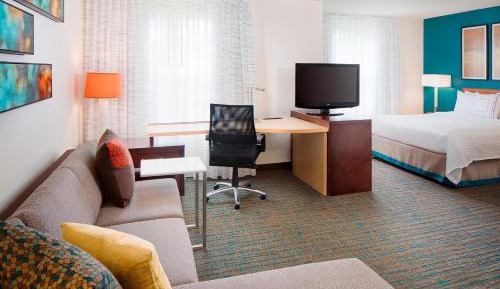 King Studio with Sofa Bed