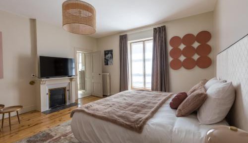 Double or Twin Room with Private Bathroom