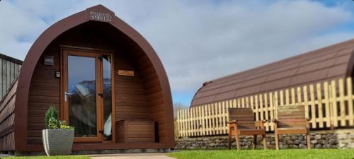 Double Room with Patio and Hot Tub (Malhamdale)