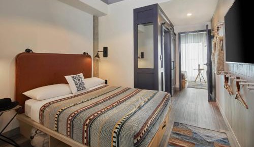 Two-Bedroom Suite with Two Queen Beds
