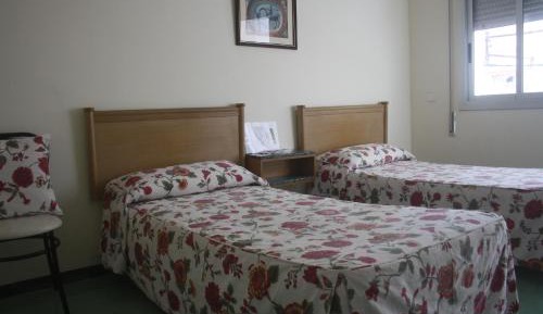 Twin Room with Shared Bathroom and Terrace