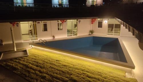 Triple Room with Pool View