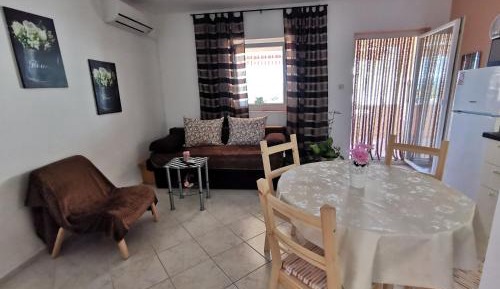 One-Bedroom Apartment with Terrace and Sea View