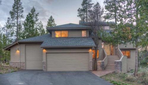 Three-Bedroom Vacation Home 