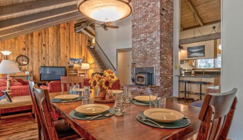 Three-Bedroom Vacation Home 