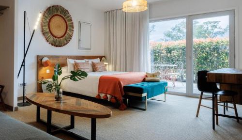 Family Suite with Garden (1 double bed and 2 single beds)