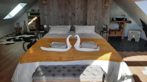 Double Room with Private Bathroom