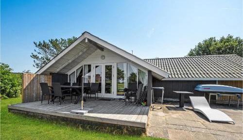 Three-Bedroom Vacation Home 