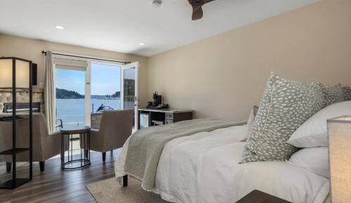 Superior King Room with Sea View