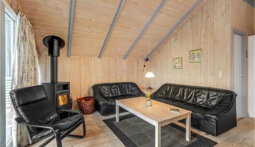 Three-Bedroom Vacation Home 