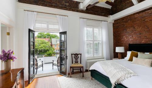 King Suite with Balcony