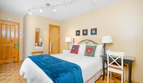 Superior Double or Twin Room with Garden View