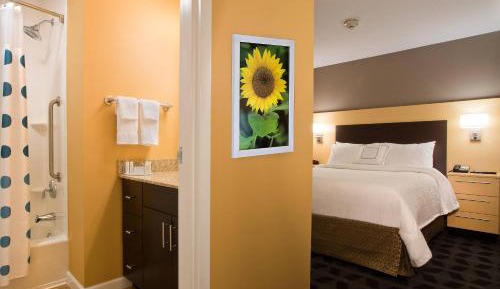 Two-Bedroom Suite
