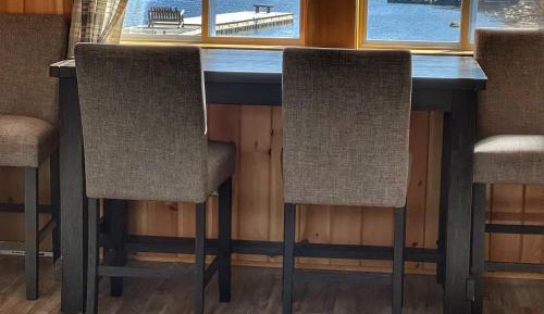 Two-Bedroom House (6 Adults) Cabin 7