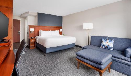 King Room with Sofa Bed