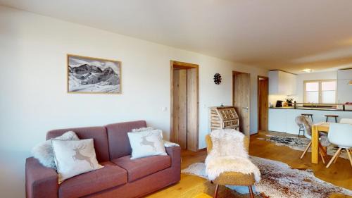 Apartment with Lake View