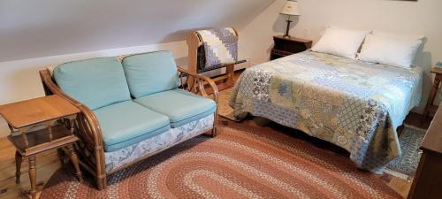 Double Room with Shared Bathroom