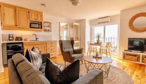 One-Bedroom Suite with Ocean View
