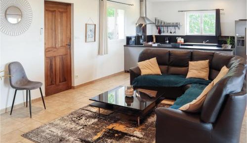 Three-Bedroom Vacation Home 