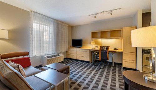 One-Bedroom Queen Suite with Sofa Bed