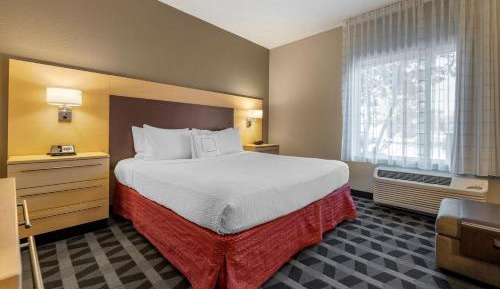 King Studio with Sofa Bed