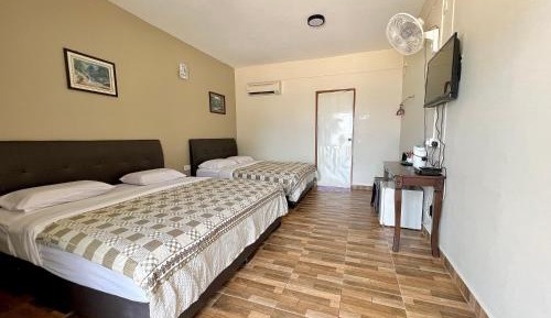 Family Room with Sea View