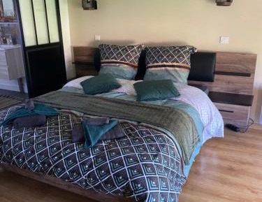 Deluxe Double Room with Bath