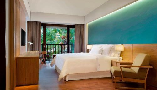 Deluxe Premier Room, Guest room, 1 King, Garden view, Balcony with  Free Mini Bar, Daily Shuttle to Monkey Forest, Daily Yoga, Free Bike to borrow,  Free Family Activity and 24 Hour access to Motion Fitness Center