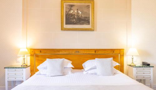 Deluxe Room - castle area