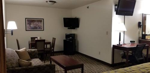 Superior King Suite - Non-Smoking