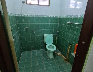 Twin Room with Private Bathroom