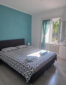 Standard Double Room with Shared Bathroom