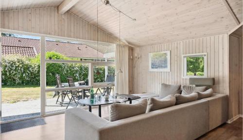 Three-Bedroom Vacation Home 