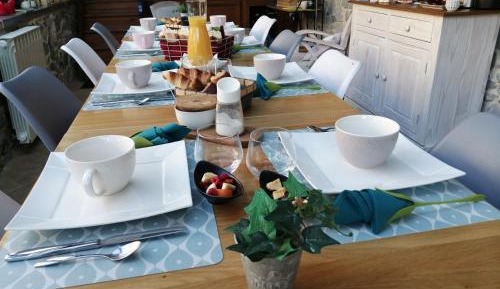 Deluxe Double Room with Shower