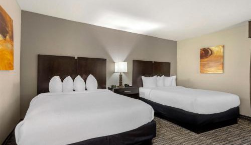 Queen Room with Two Queen Beds - Non-Smoking