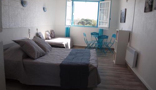 Basic Triple Room