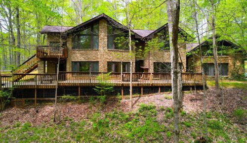 Three-Bedroom Vacation Home 